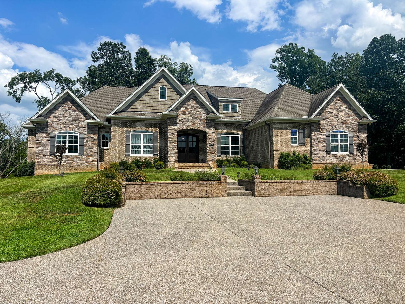 4 Acres of Residential Land with Home for Sale in Lewisburg, Tennessee