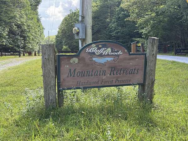 10 Acres of Residential Land for Sale in Altamont, Tennessee