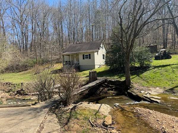 85 Acres of Recreational Land for Sale in Lawrenceburg, Tennessee