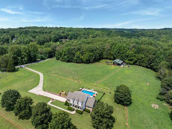 31.4 Acres of Land with Home for Sale in Dickson, Tennessee