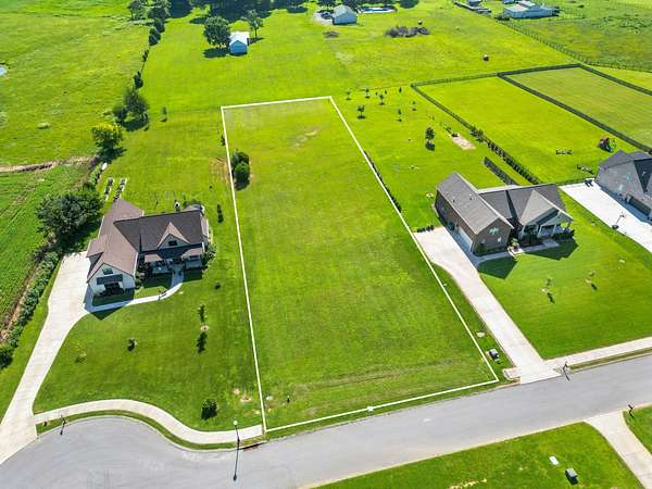 1 Acre of Residential Land for Sale in Portland, Tennessee