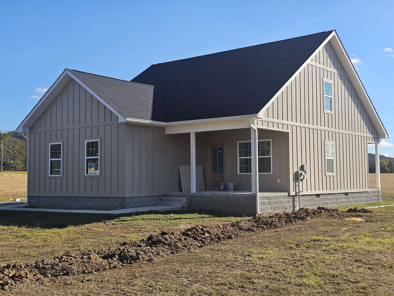 6.5 Acres of Residential Land with Home for Sale in Decherd, Tennessee