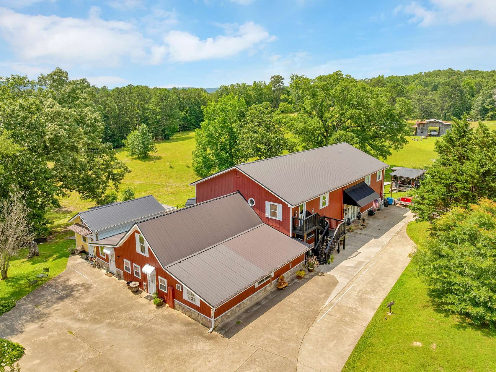 2 Acres of Residential Land with Home for Sale in Chickamauga, Georgia