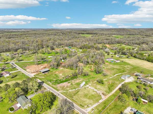 9.1 Acres of Residential Land for Sale in Mount Pleasant, Tennessee