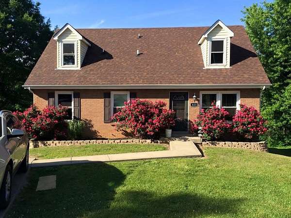 1.52 Acres of Residential Land with Home for Sale in Clarksville, Tennessee