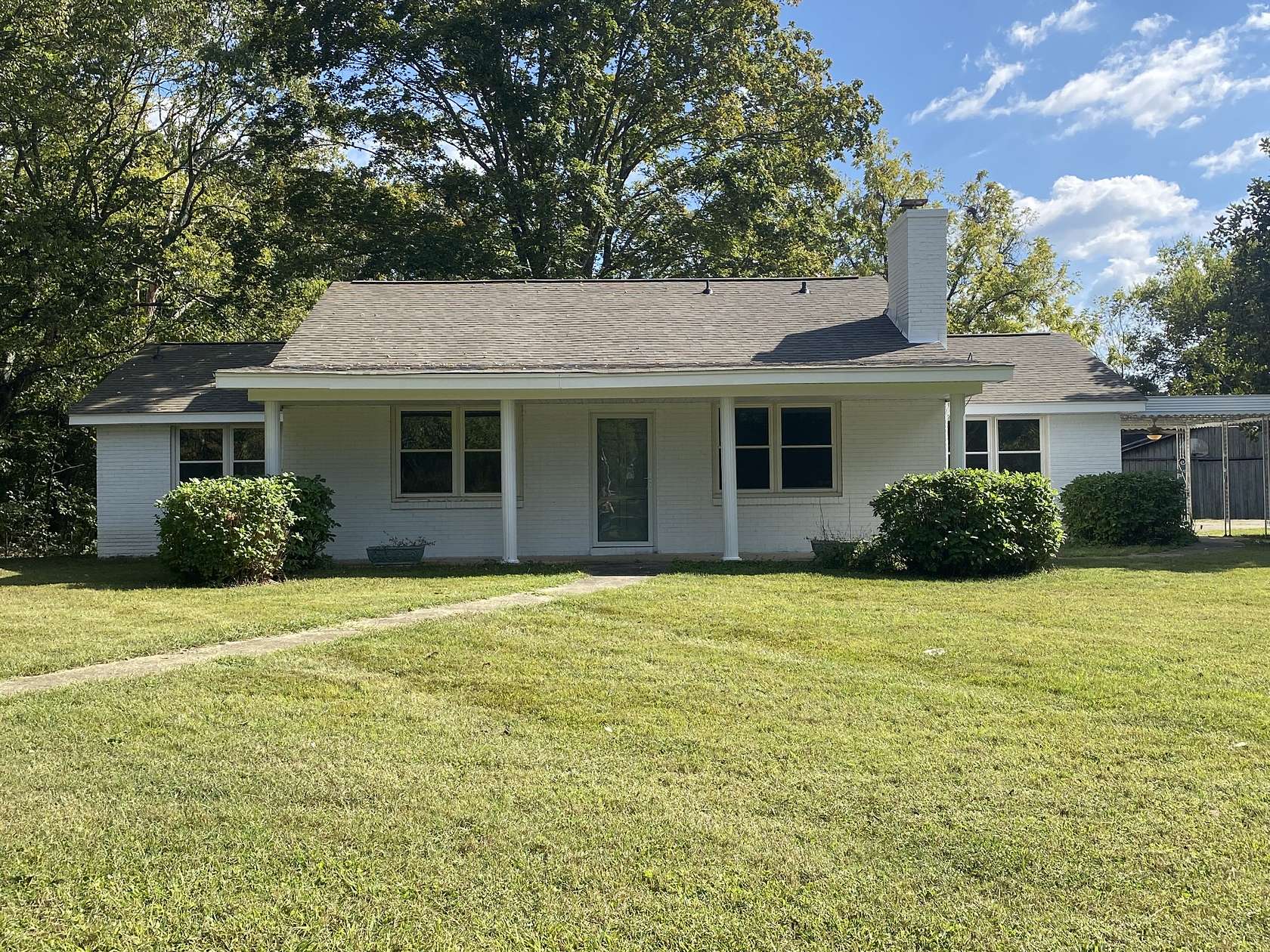 40.6 Acres of Land with Home for Sale in Pulaski, Tennessee