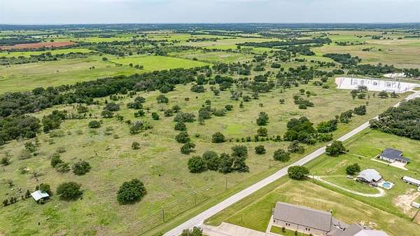 6 Acres of Land for Sale in Dublin, Texas