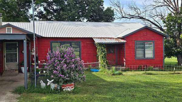 2.74 Acres of Improved Mixed-Use Land for Sale in Richland Springs, Texas