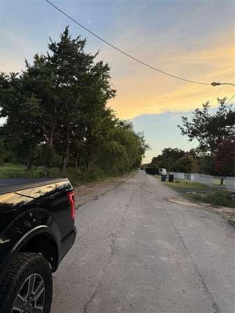 5 Acres of Residential Land for Sale in Dallas, Texas