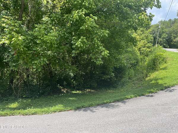4 Acres of Land for Sale in Sevierville, Tennessee