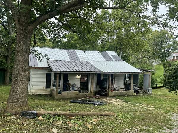 0.7 Acres of Residential Land with Home for Sale in Harrodsburg, Kentucky