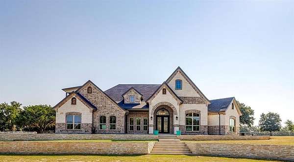 2 Acres of Residential Land with Home for Sale in Granbury, Texas