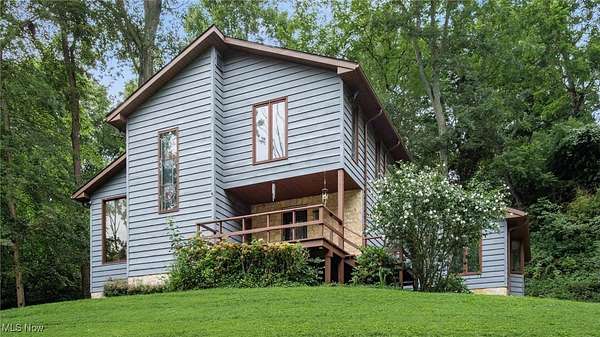 2.4 Acres of Residential Land with Home for Sale in Nashport, Ohio