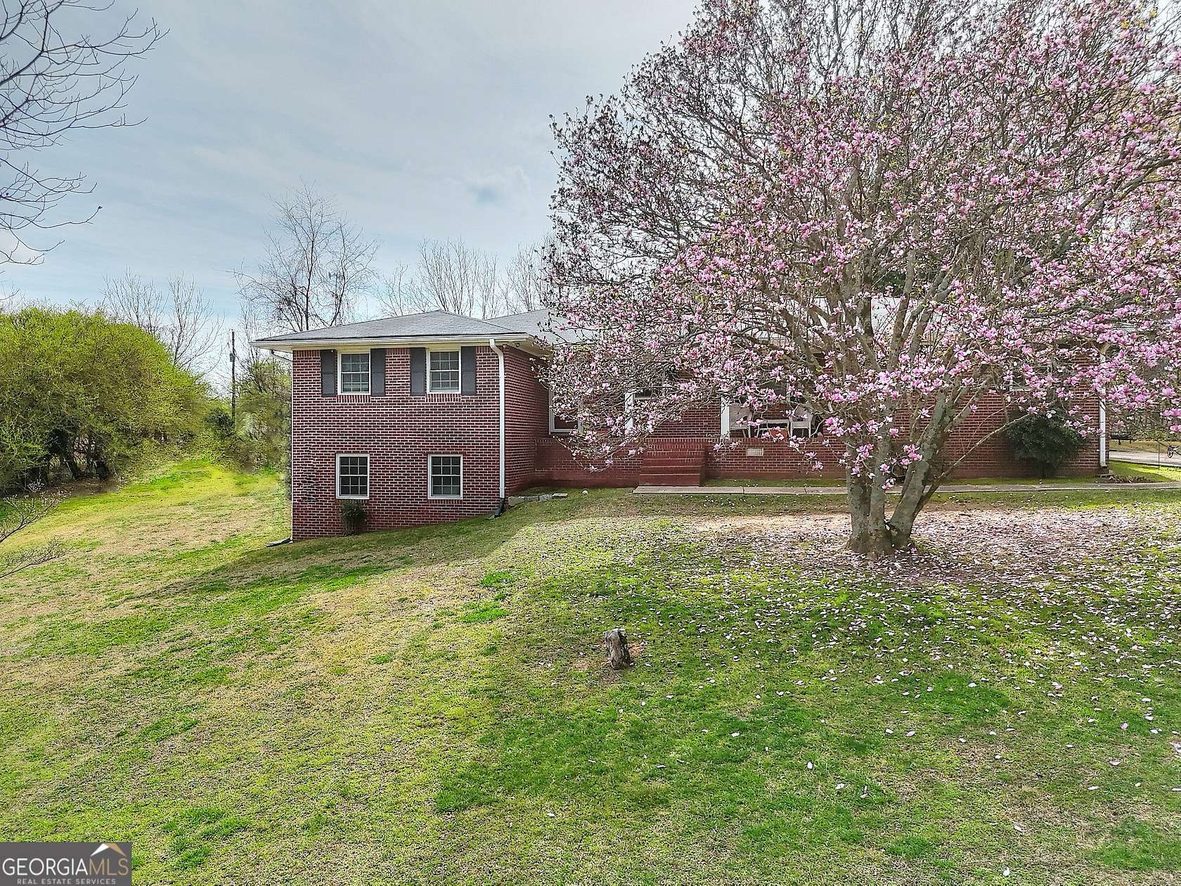 2.53 Acres of Residential Land with Home for Sale in Winder, Georgia