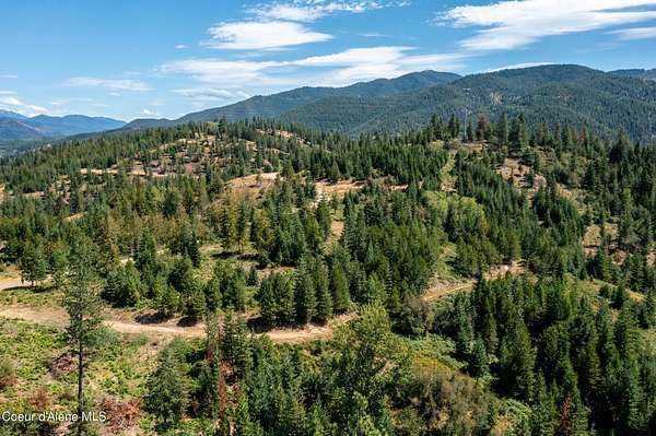 13.4 Acres of Recreational Land for Sale in Pinehurst, Idaho