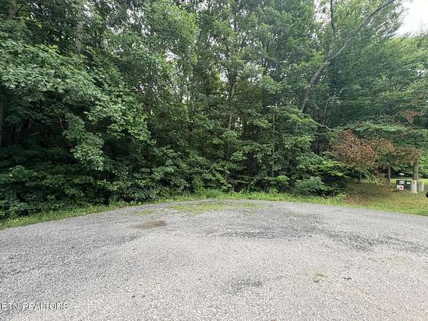 1.32 Acres of Residential Land for Sale in Oneida, Tennessee