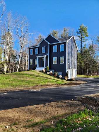 4.32 Acres of Residential Land with Home for Sale in Sandown, New Hampshire