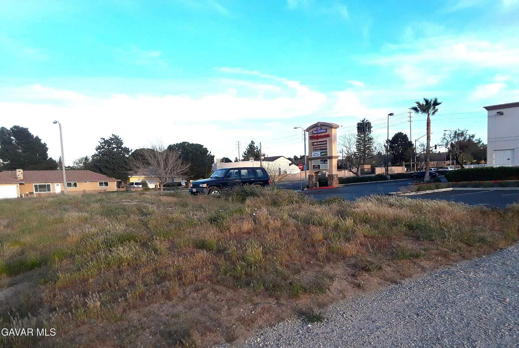 0.25 Acres of Commercial Land for Sale in Quartz Hill, California