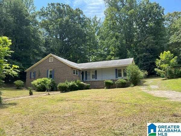 2 Acres of Residential Land with Home for Sale in Sylacauga, Alabama