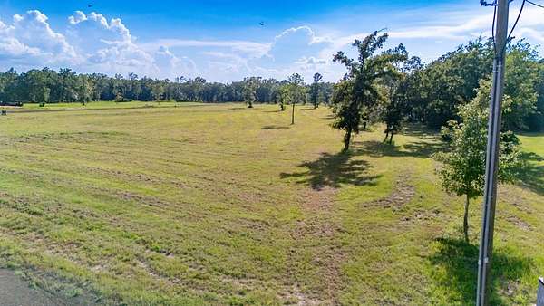 1.49 Acres of Residential Land for Sale in Broaddus, Texas