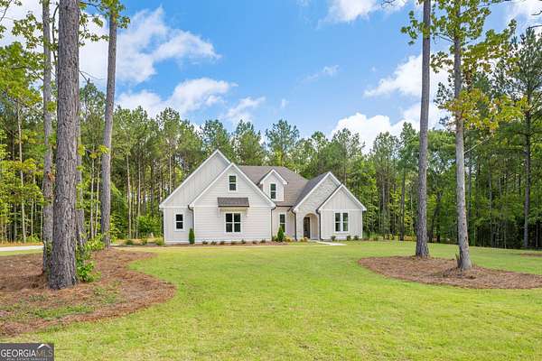 3 Acres of Residential Land with Home for Sale in Concord, Georgia