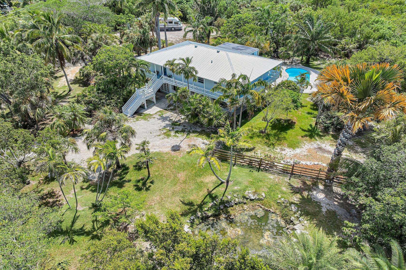 3 Acres of Residential Land with Home for Sale in Cudjoe Key, Florida