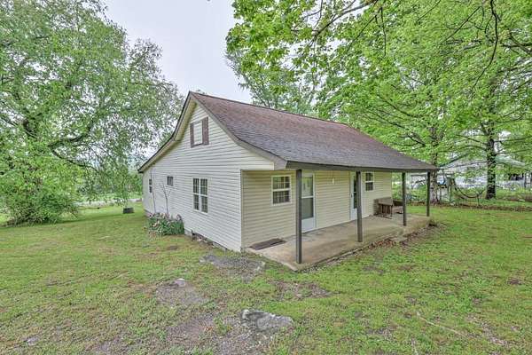 5.5 Acres of Improved Mixed-Use Land for Sale in Shelbyville, Tennessee