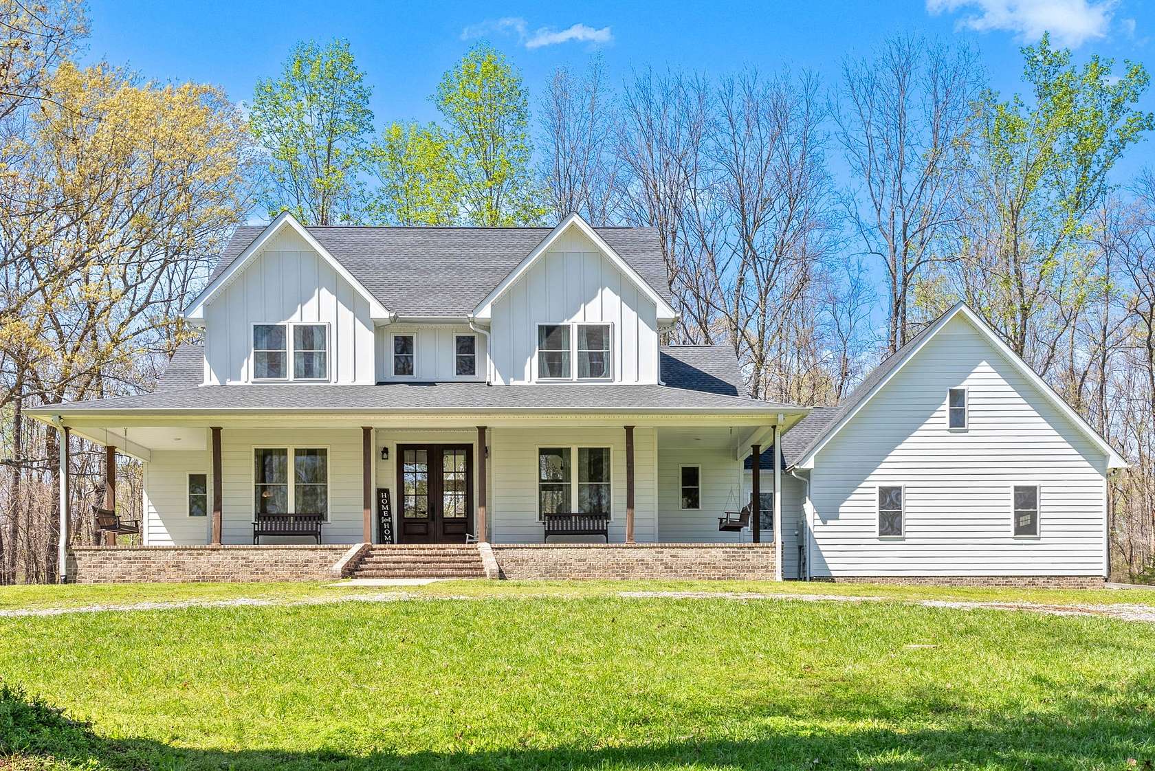 5 Acres of Residential Land with Home for Sale in Erin, Tennessee