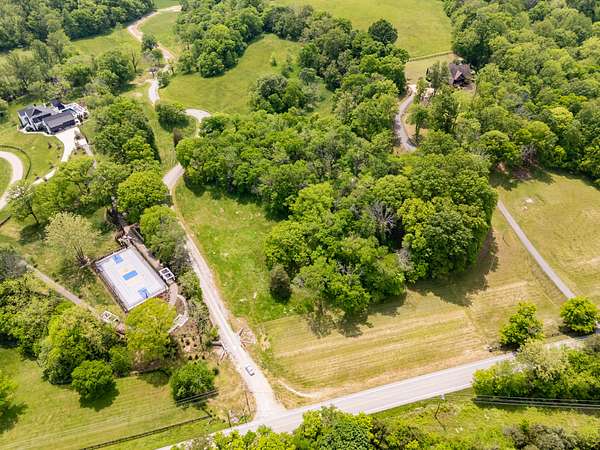 5.12 Acres of Residential Land for Sale in College Grove, Tennessee
