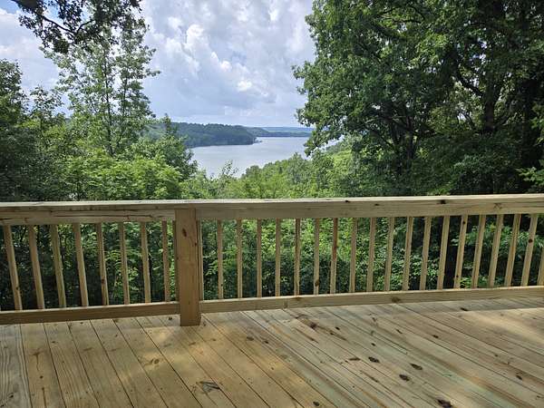 5.1 Acres of Residential Land with Home for Sale in Waverly, Tennessee