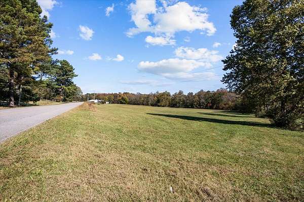 2.64 Acres of Residential Land for Sale in Dickson, Tennessee
