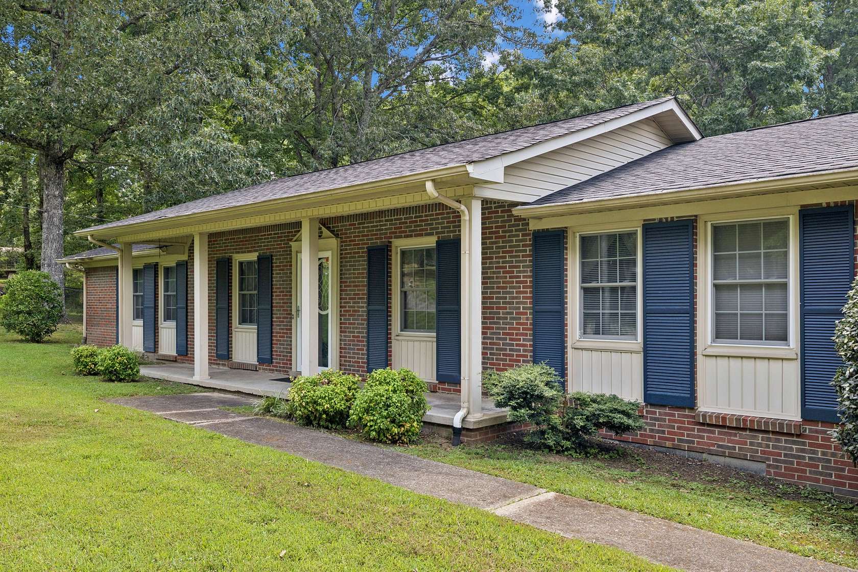 1.72 Acres of Residential Land with Home for Sale in Waverly, Tennessee