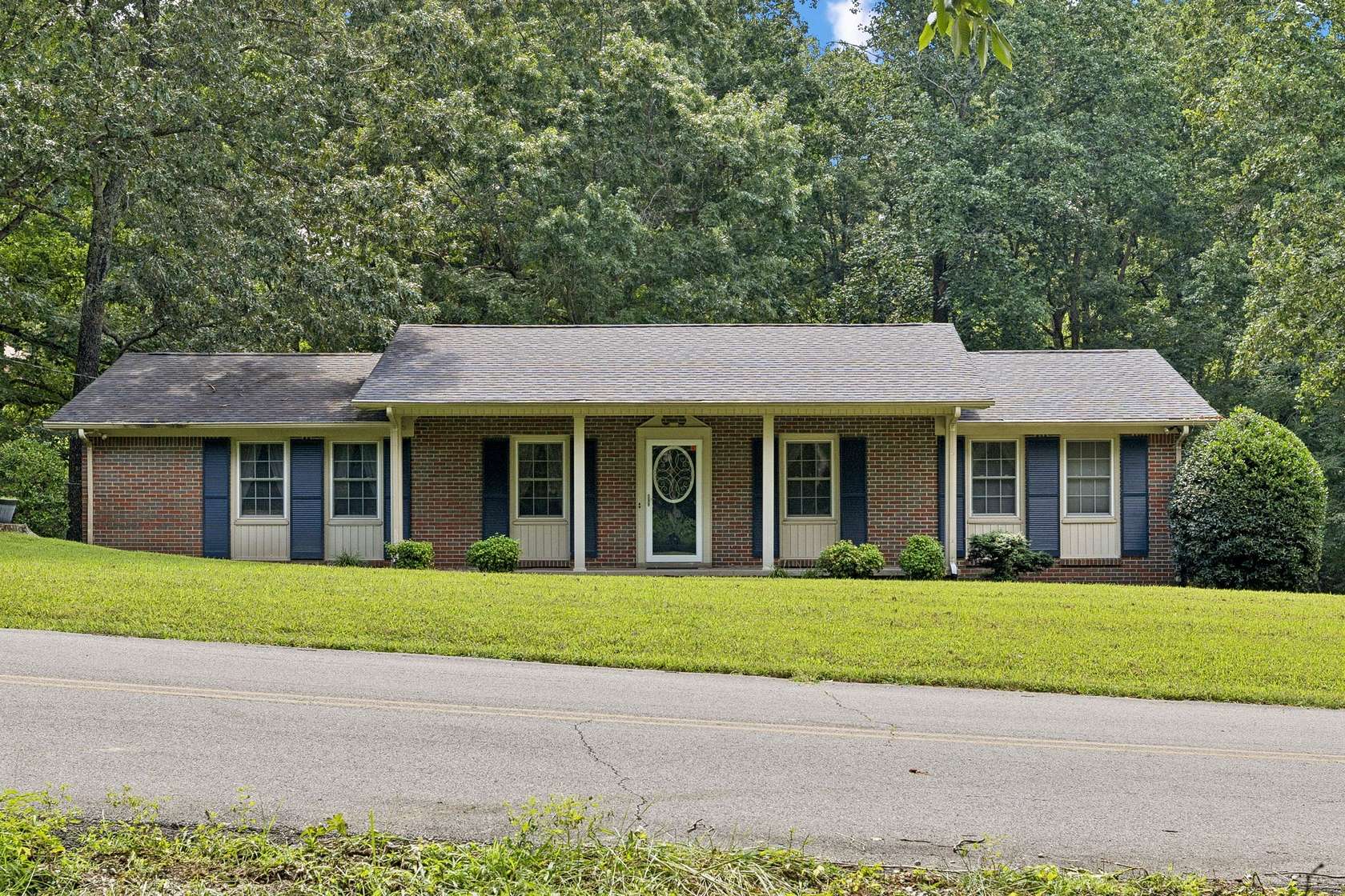 1.72 Acres of Land with Home for Sale in Waverly, Tennessee