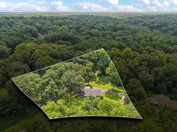 1.72 Acres of Land with Home for Sale in Waverly, Tennessee