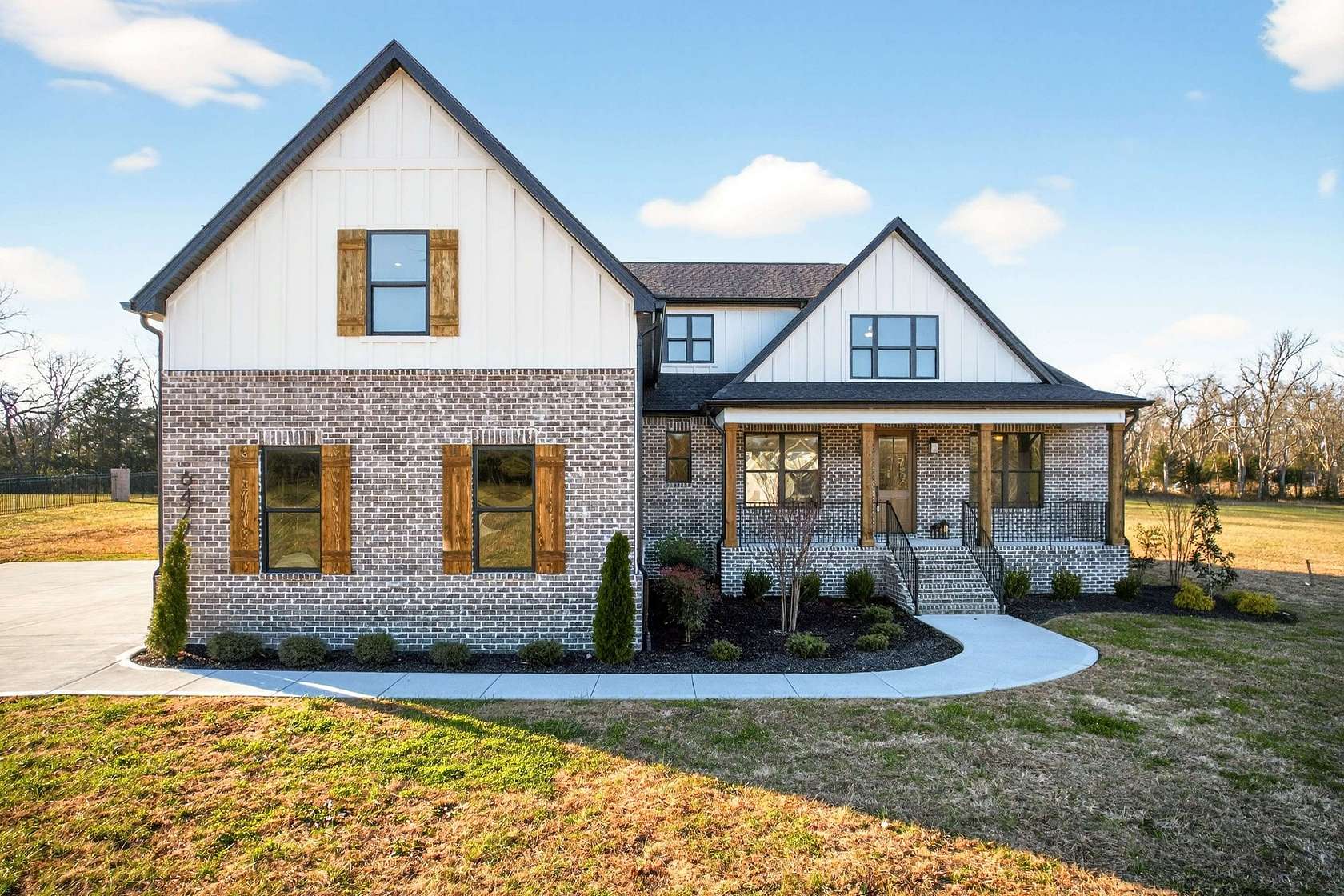 2.23 Acres of Residential Land with Home for Sale in Lascassas, Tennessee