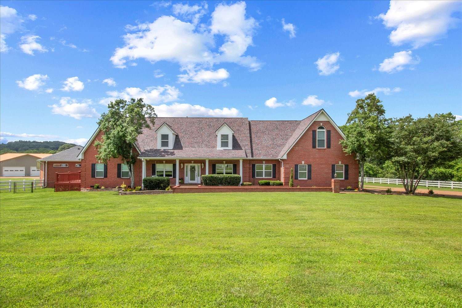 5.75 Acres of Land with Home for Sale in Franklin, Tennessee