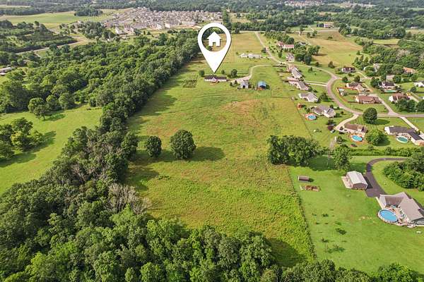 6.5 Acres of Land with Home for Sale in Chapel Hill, Tennessee