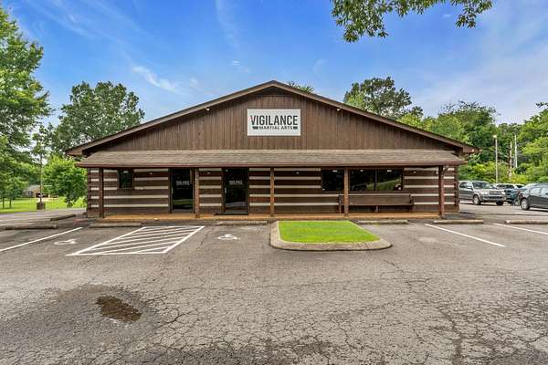 2 Acres of Improved Commercial Land for Sale in Fairview, Tennessee