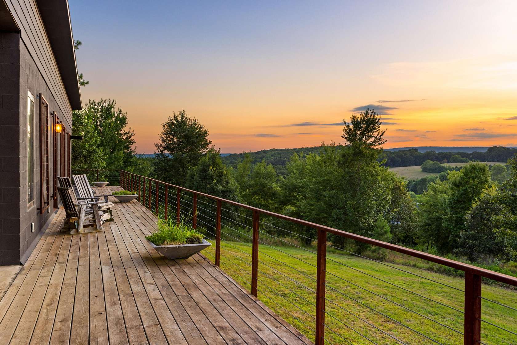 1.79 Acres of Residential Land with Home for Sale in Bakewell, Tennessee