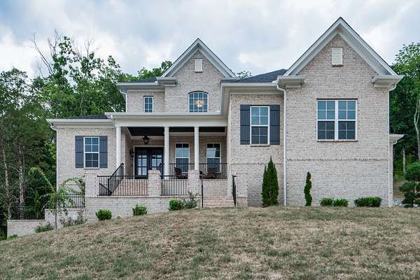 5.1 Acres of Residential Land with Home for Sale in Nashville, Tennessee