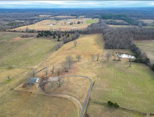 10 Acres of Residential Land for Sale in Cumberland Furnace, Tennessee