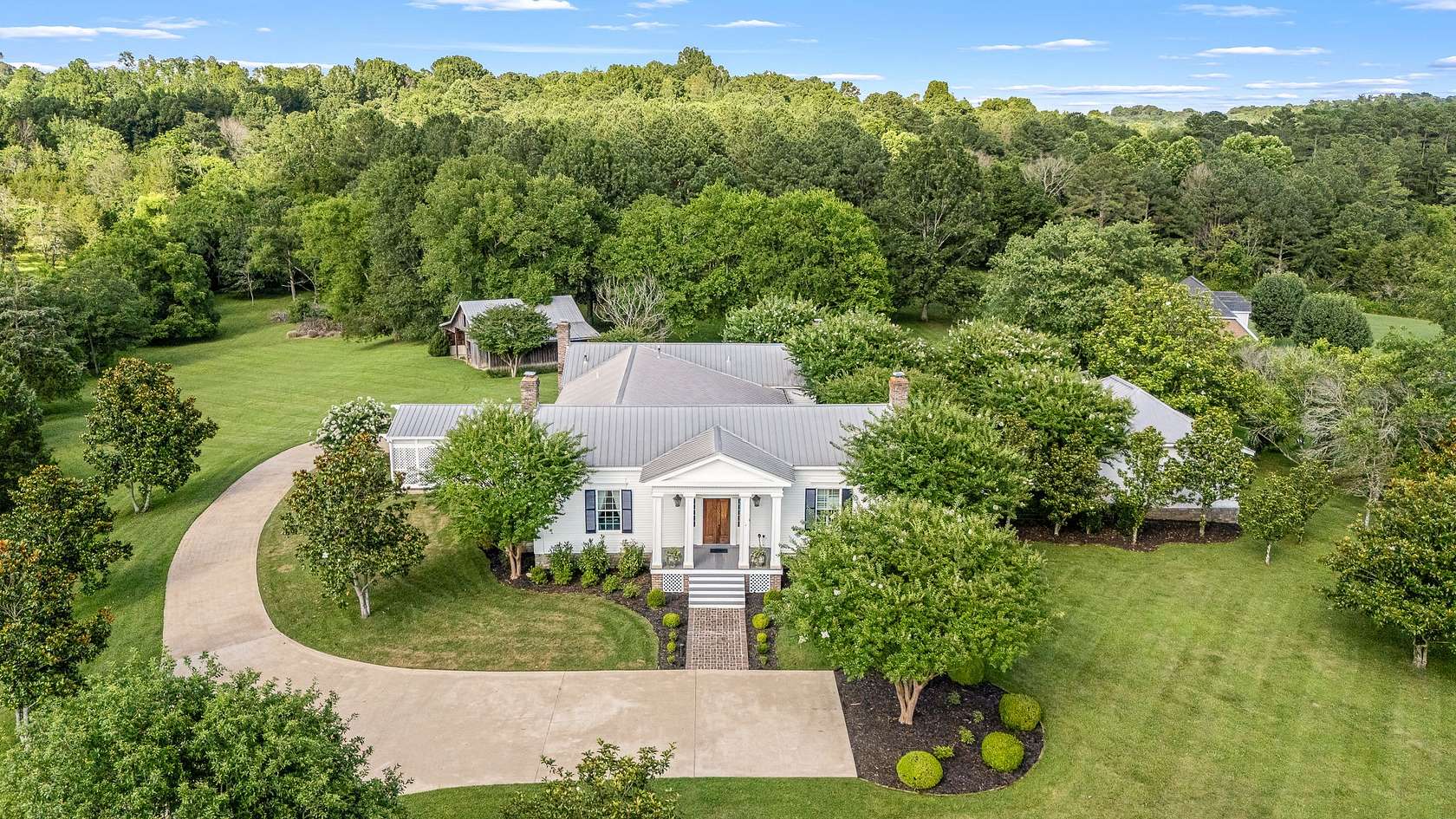 4.39 Acres of Residential Land with Home for Sale in Pulaski, Tennessee