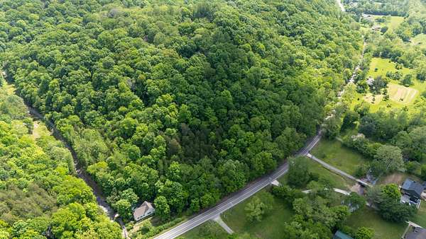 2.47 Acres of Residential Land for Sale in Hendersonville, Tennessee