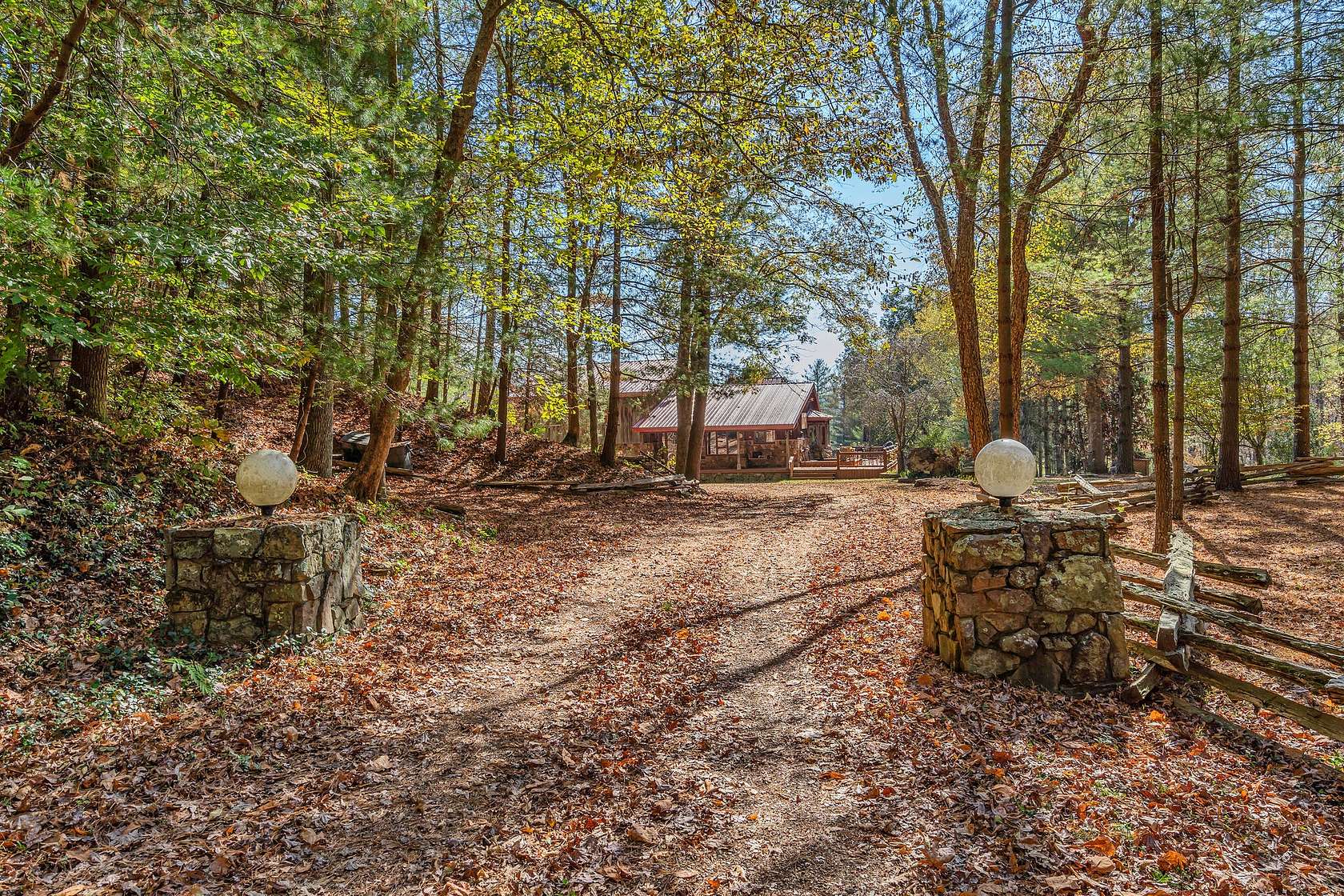 42 Acres of Land with Home for Sale in Pulaski, Tennessee