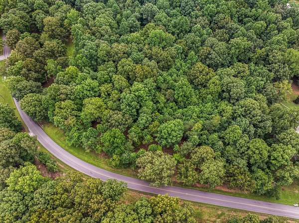 2.3 Acres of Residential Land for Sale in Burns, Tennessee