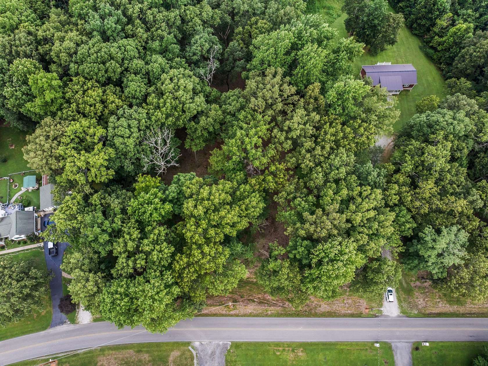 2.16 Acres of Residential Land for Sale in Burns, Tennessee