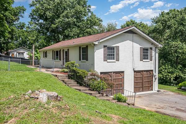 2 Acres of Residential Land with Home for Sale in Nashville, Tennessee