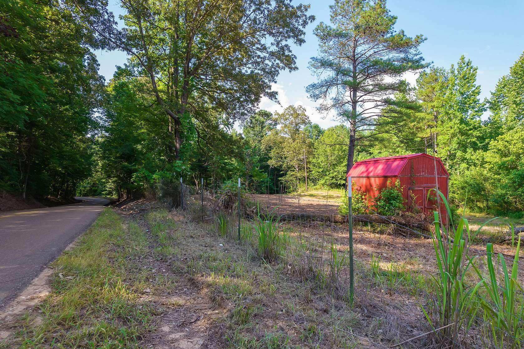 5 Acres of Residential Land for Sale in Middleton, Tennessee