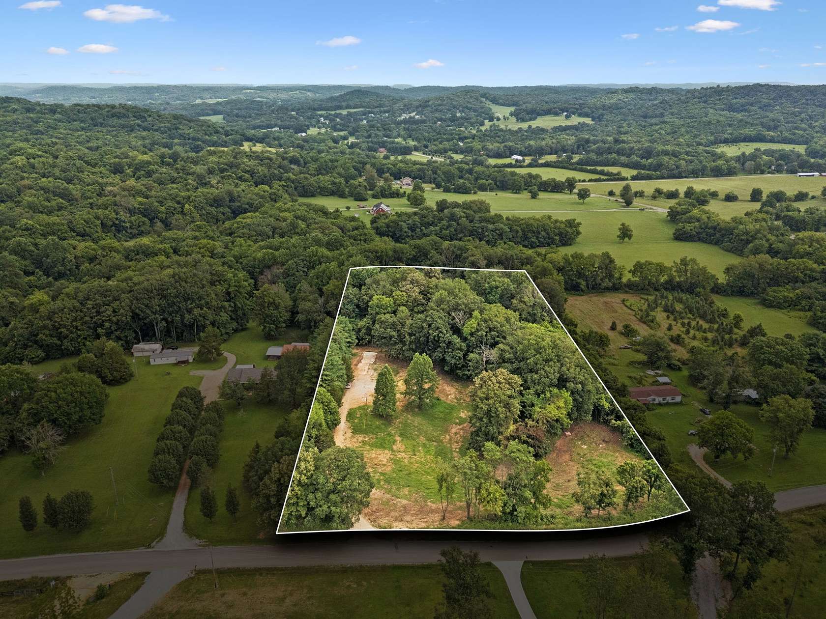 6 Acres of Residential Land for Sale in Culleoka, Tennessee