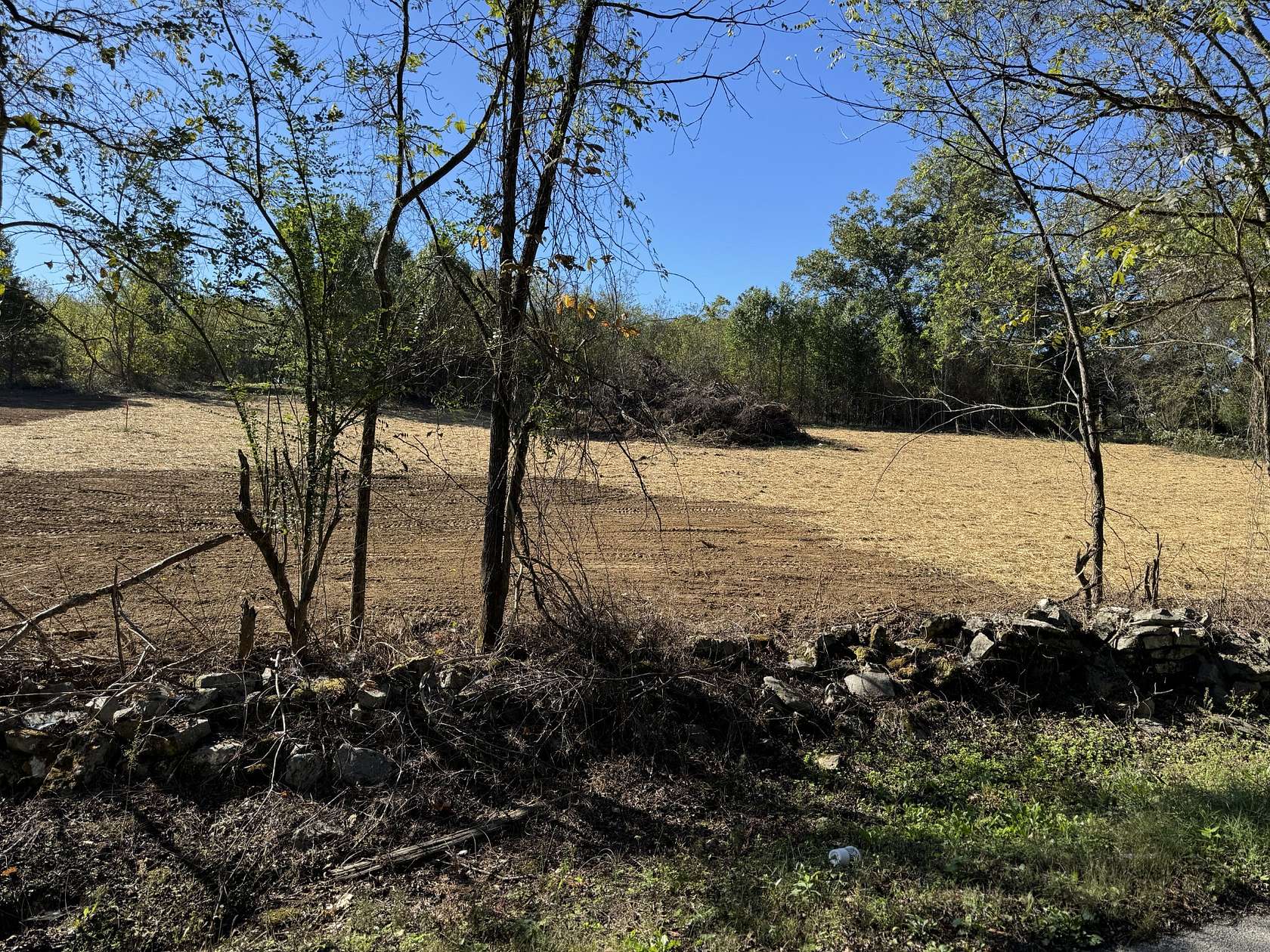 15.6 Acres of Land for Sale in Hartsville, Tennessee